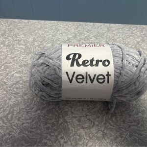 Premier Velvet Chenille Yarn - Light Silver Gray